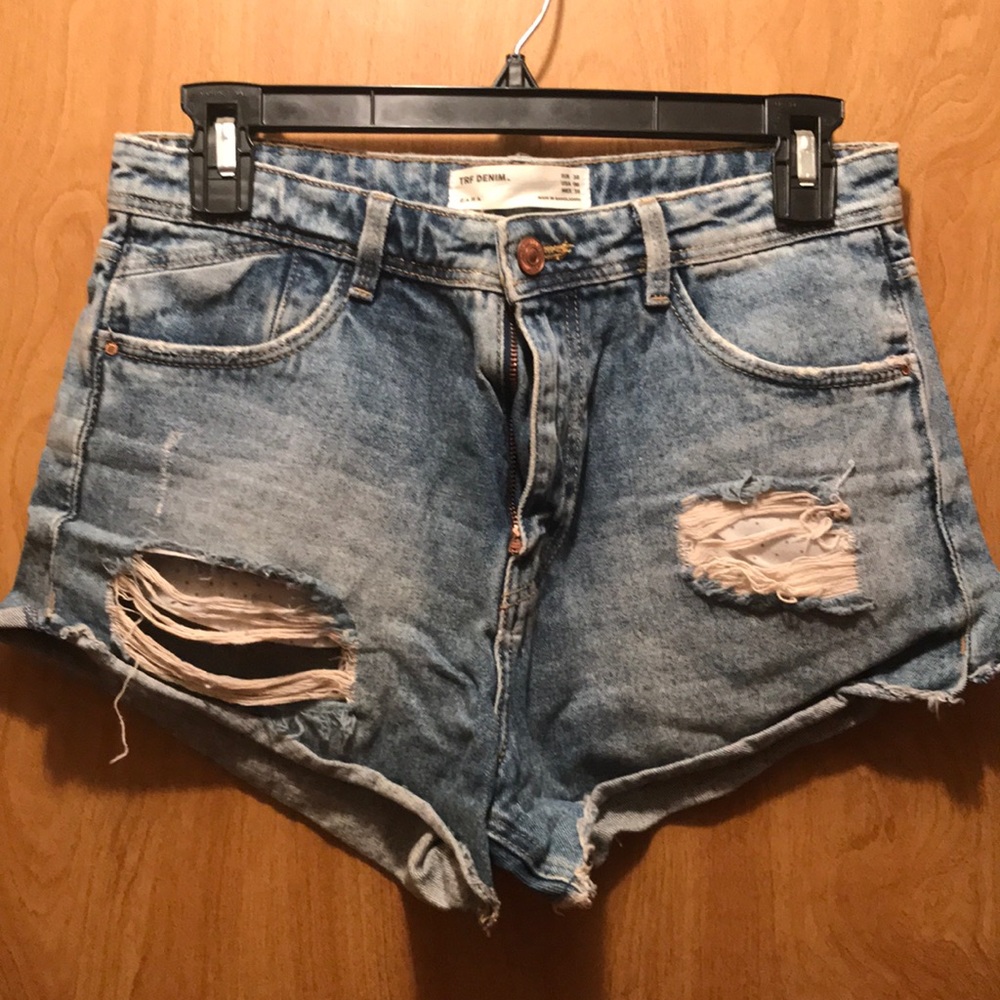 Zara denim shorts. Size 6